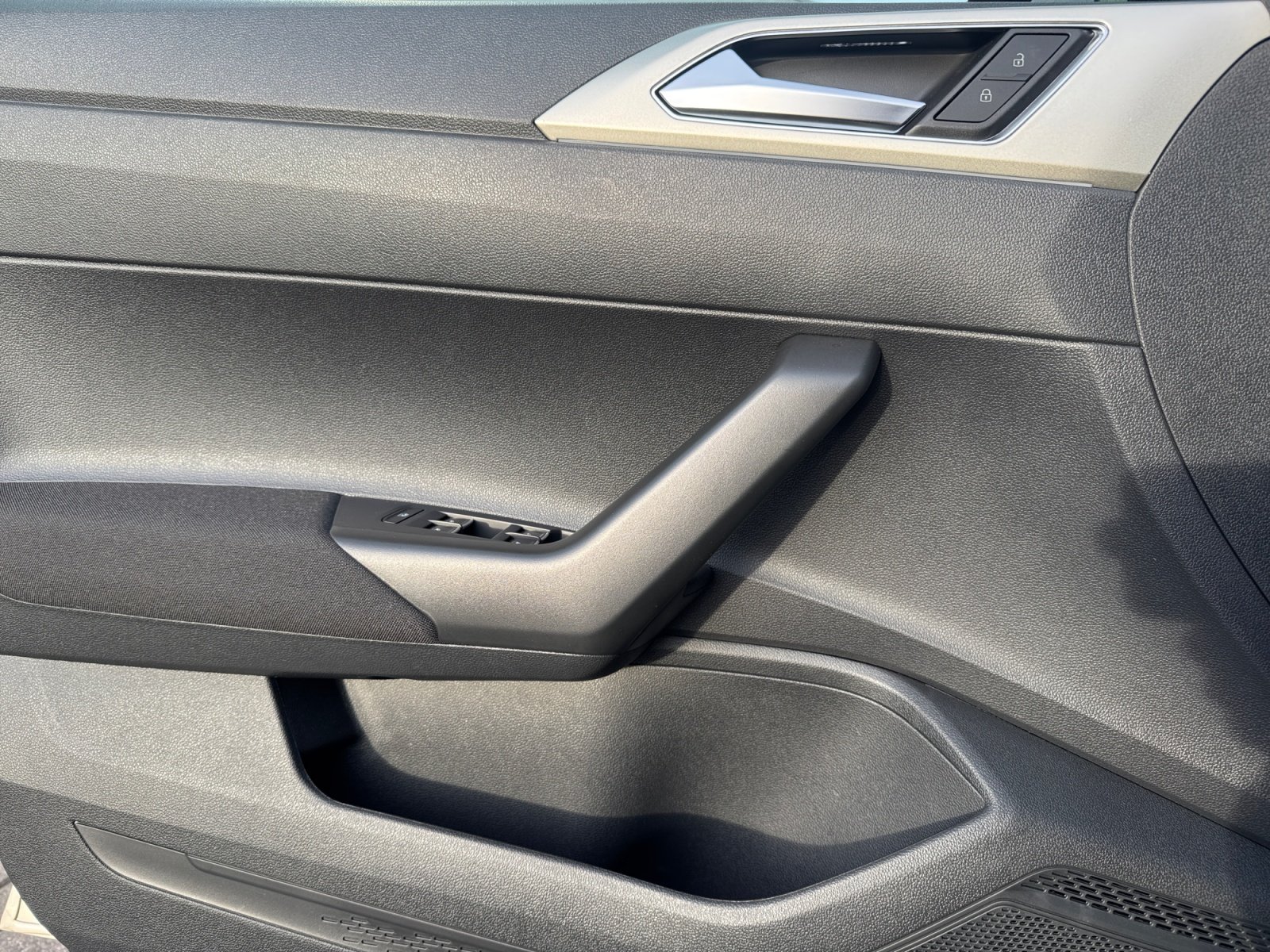 Taigo MOVE 1.5TSI DSG IQ.Light Kam.,PDC,Virtual