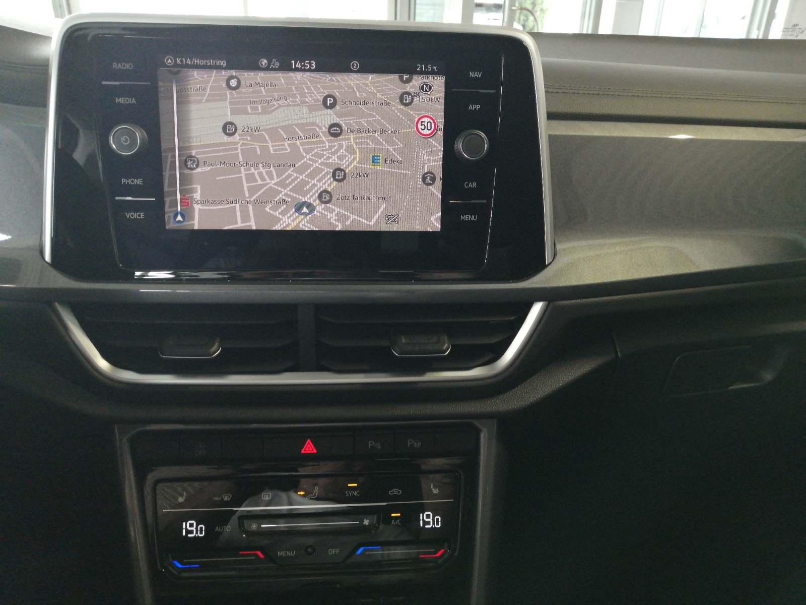 T-Roc Style 2.0 l TDI DSG ,PDC,Virtual,Kam.,AHK