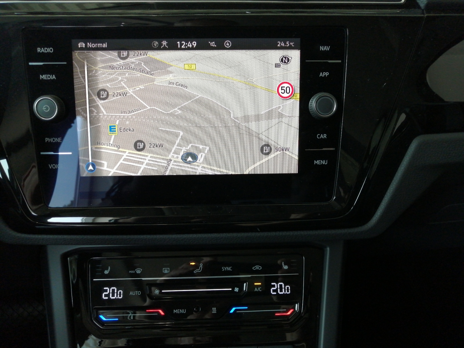 Touran 1.5TSI DSG ,PANO,PDC,Kam.