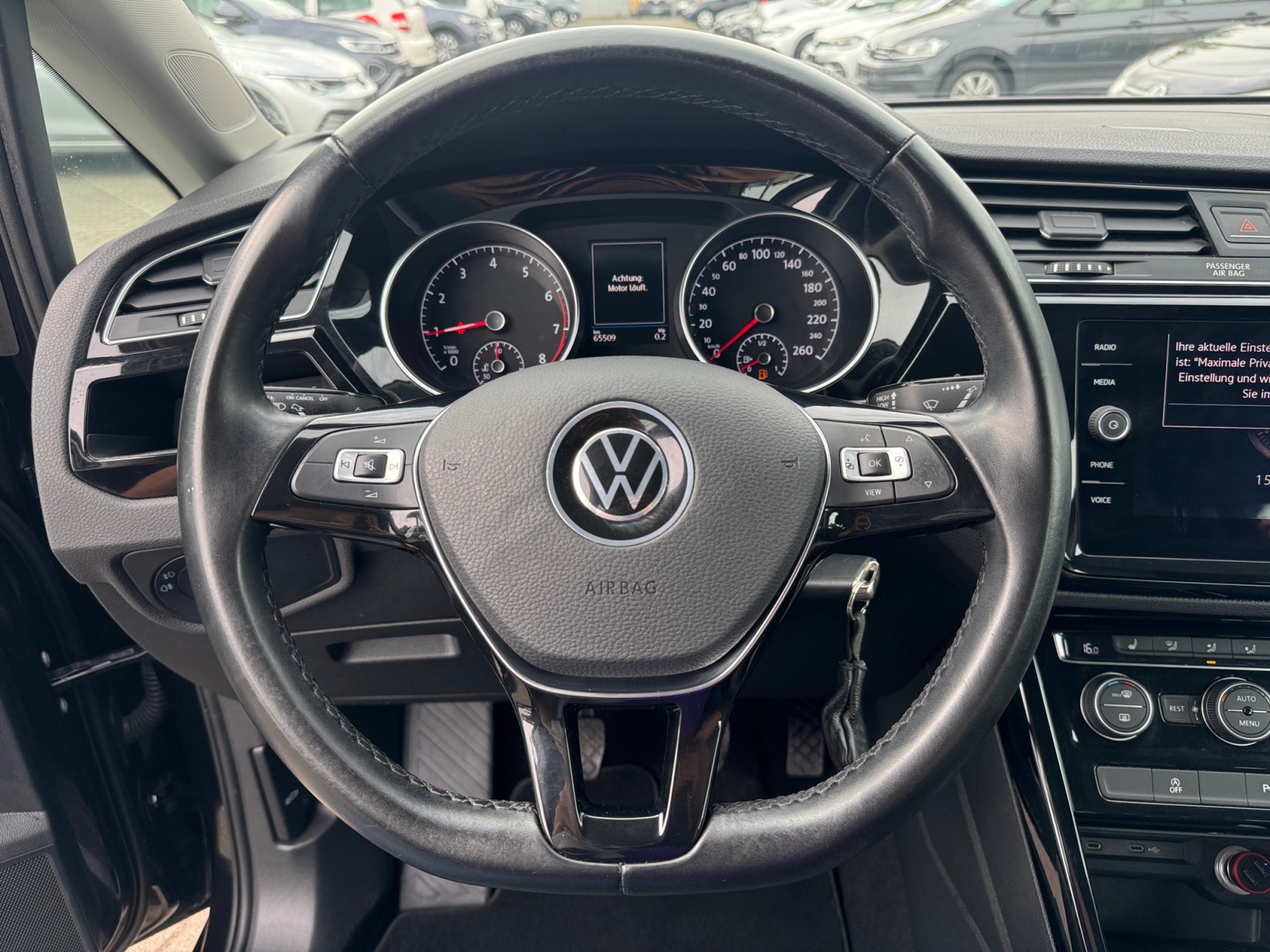 Touran Highline 1.5TSI AHK PDC,AHK,LED,KlimaA,LM