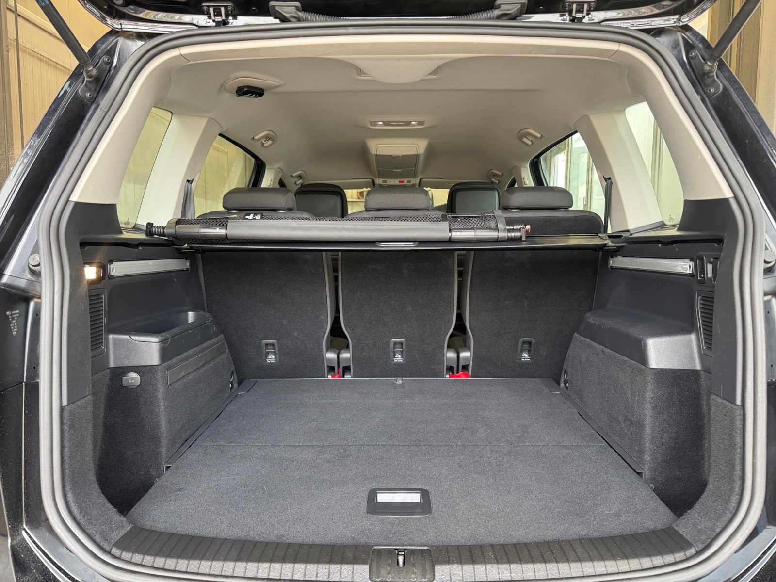 Touran Highline 1.5TSI AHK PDC,AHK,LED,KlimaA,LM
