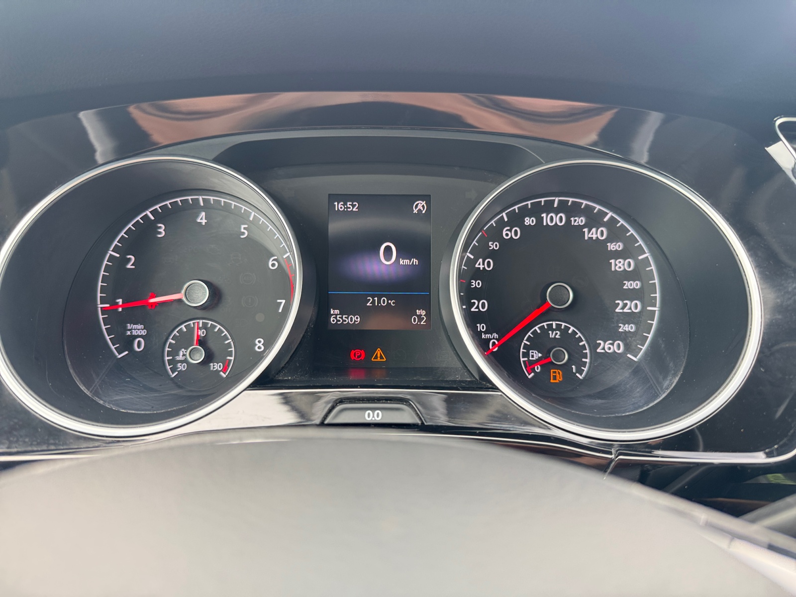 Touran Highline 1.5TSI AHK PDC,AHK,LED,KlimaA,LM