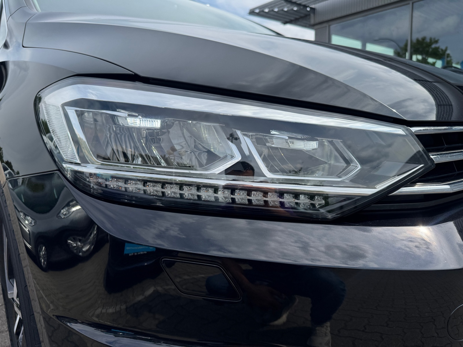 Touran Highline 1.5TSI AHK PDC,AHK,LED,KlimaA,LM