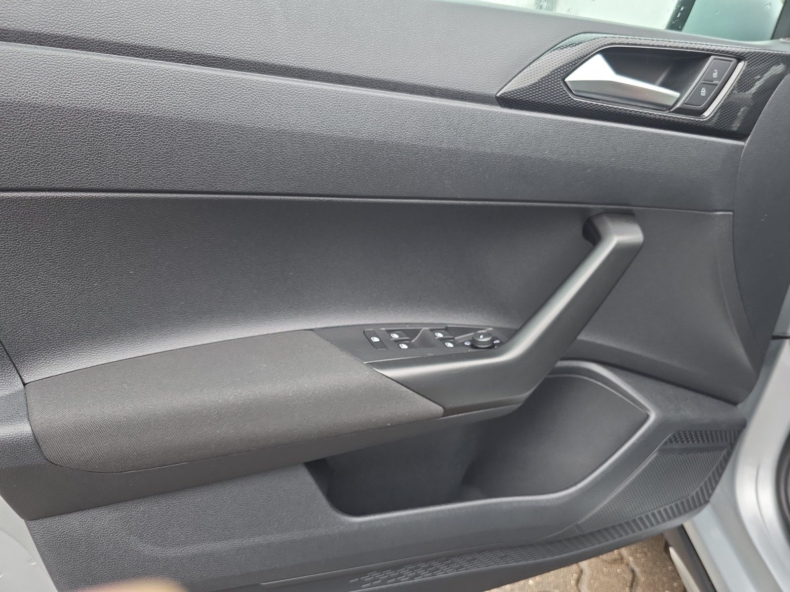 Taigo 1.0TSI Life TRAVEL NAVI IQ.DRIVE Kam.,PDC