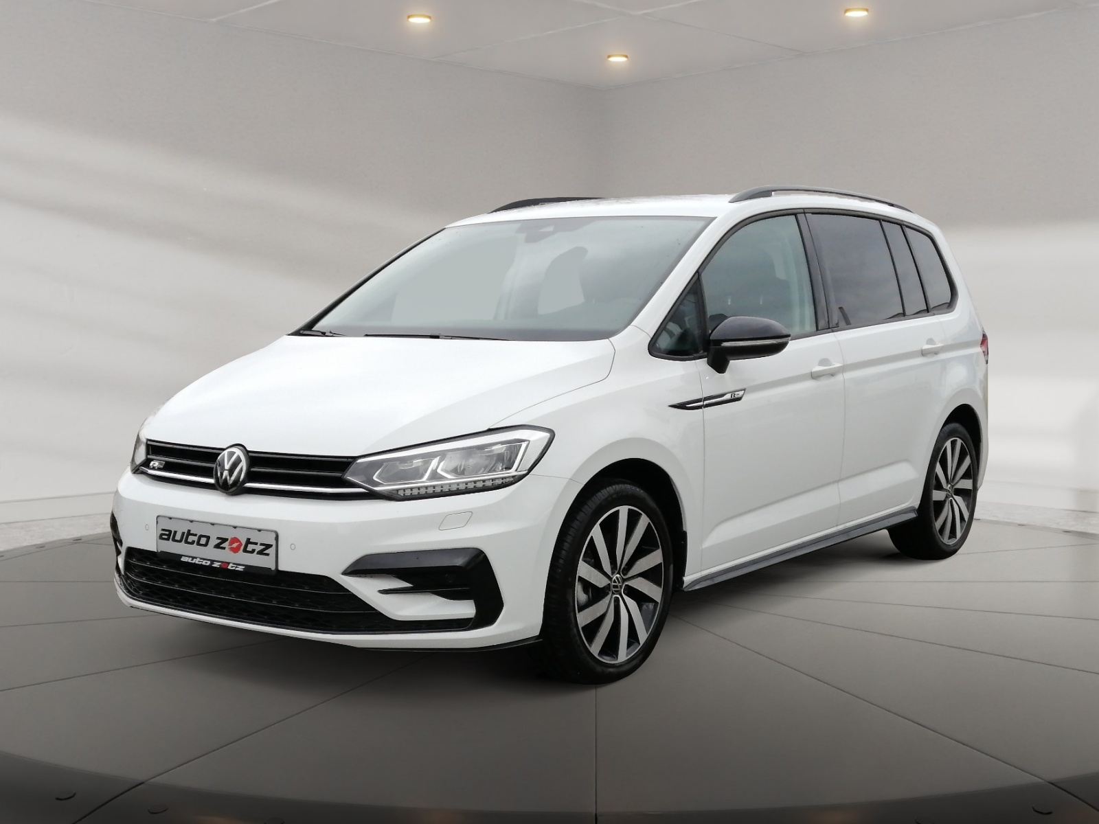 Touran R line 1.5TSI BLACK ACC AHK ,PDC,Virtual