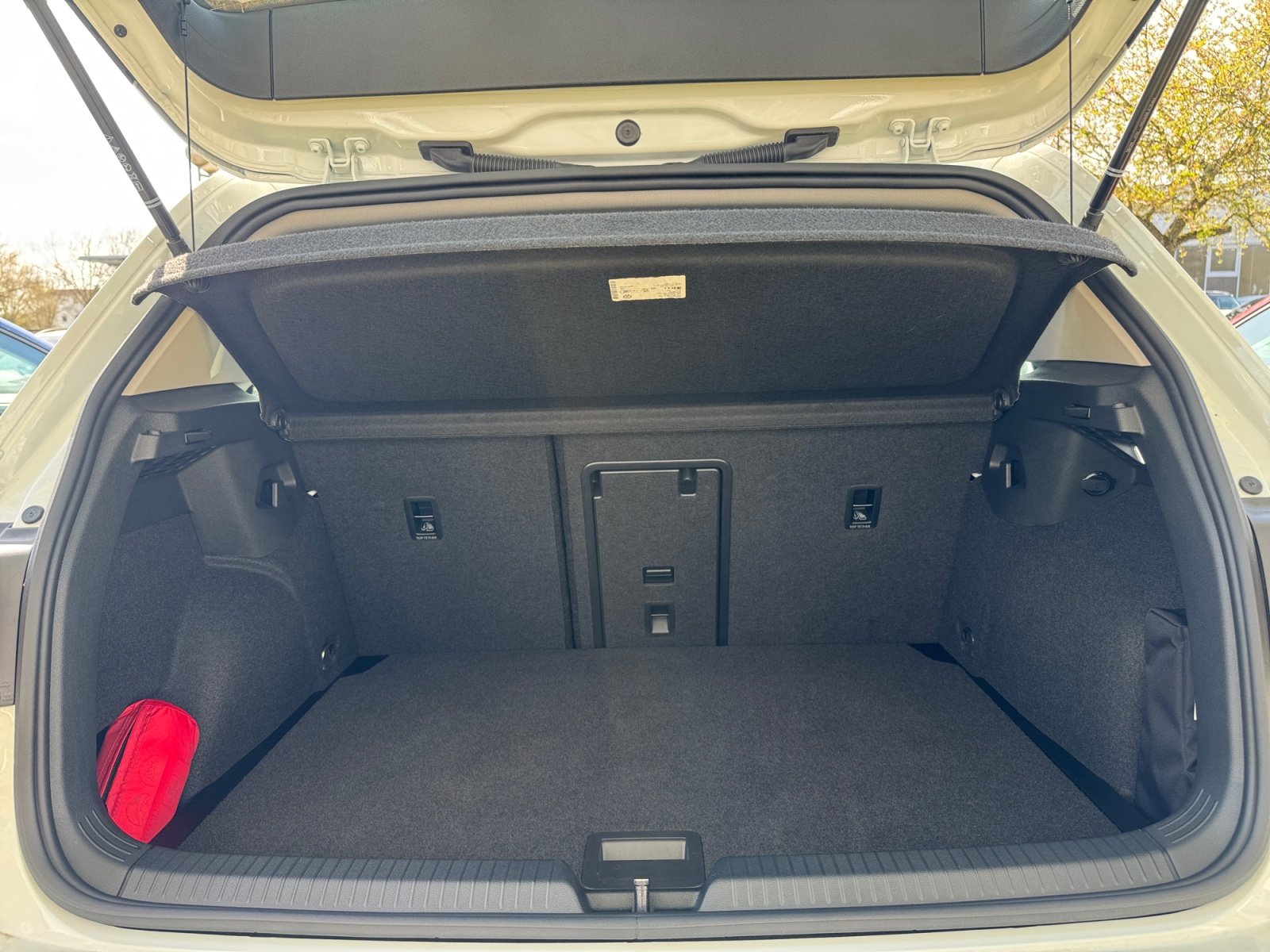 Golf VIII 1.5TSI LIFE Kam.,PDC,Virtual,ACC,LED