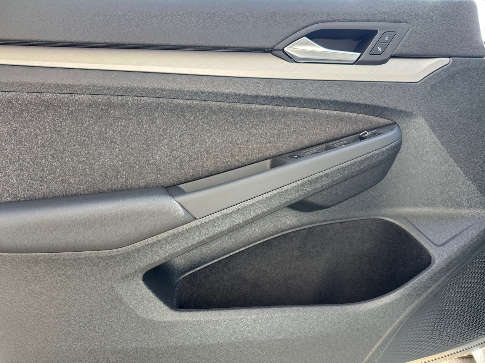 Golf VIII 1.5TSI LIFE Kam.,PDC,Virtual,ACC,LED