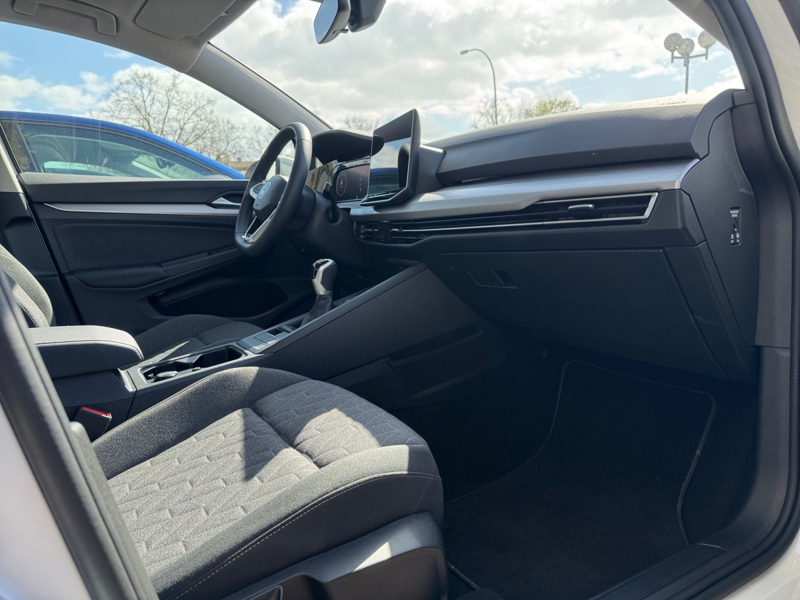 Golf VIII 1.5TSI LIFE Kam.,PDC,Virtual,ACC,LED