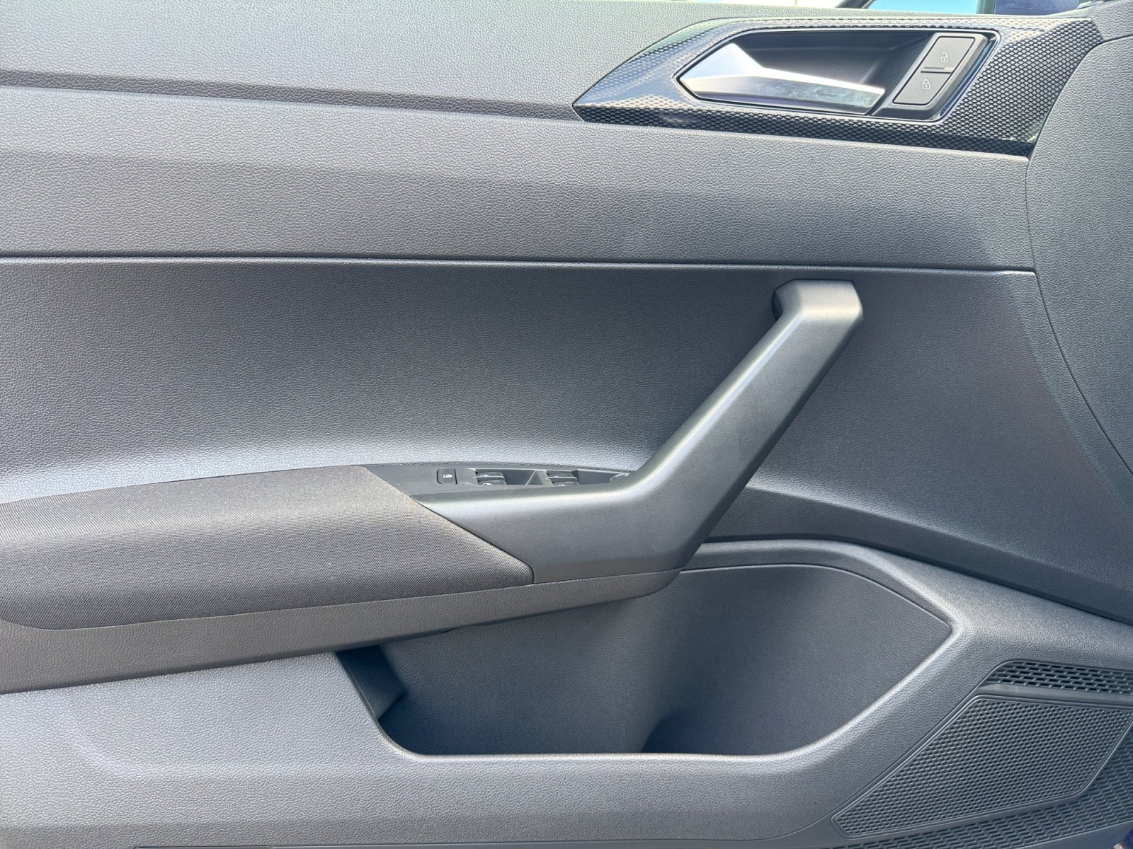 Polo Life 1.0 PDC,Virtual,LED,2xKlima,KlimaA,SHZ