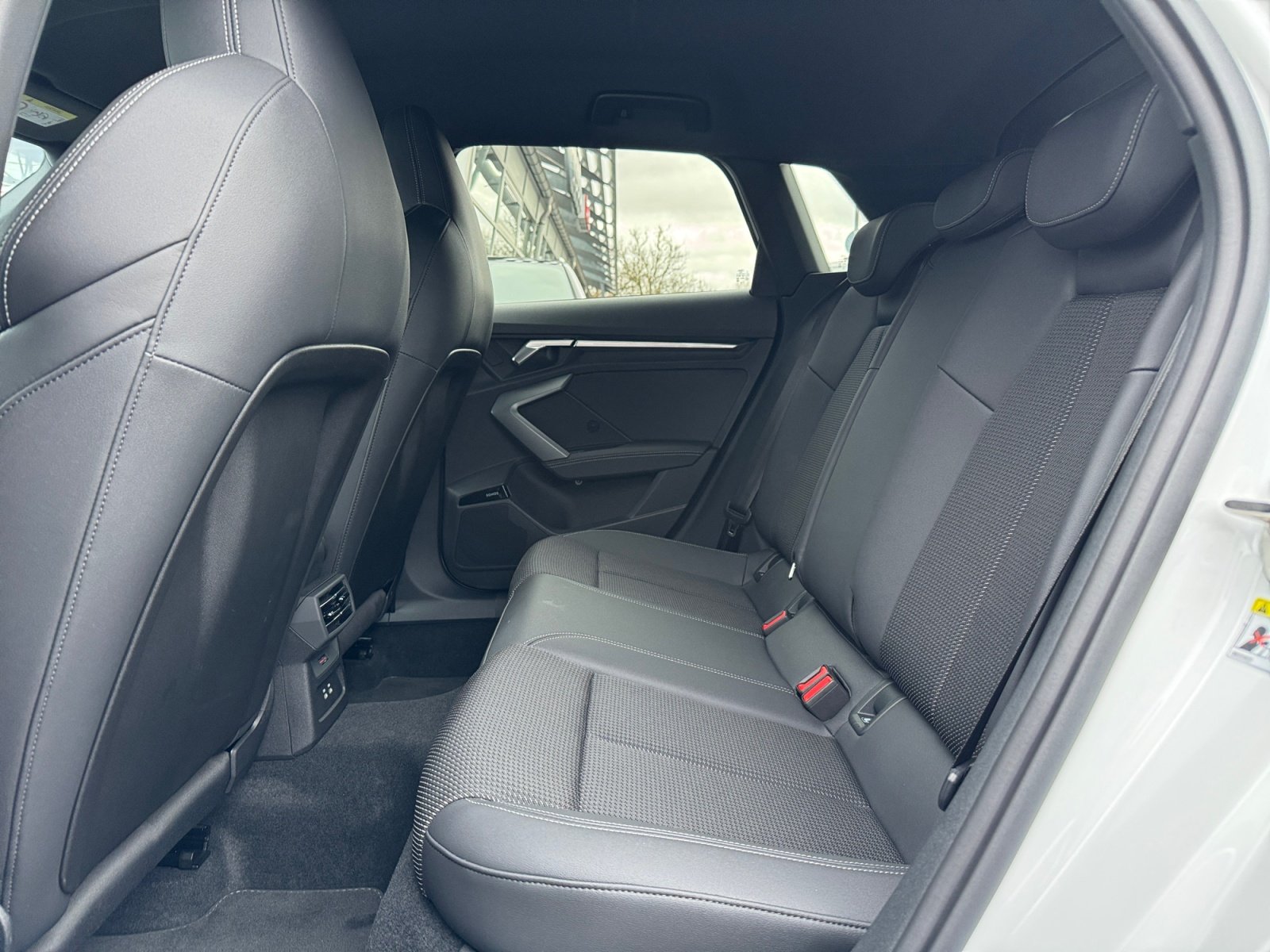 A3 Sportback S line 30 TFSI S tronic S Line,HUD