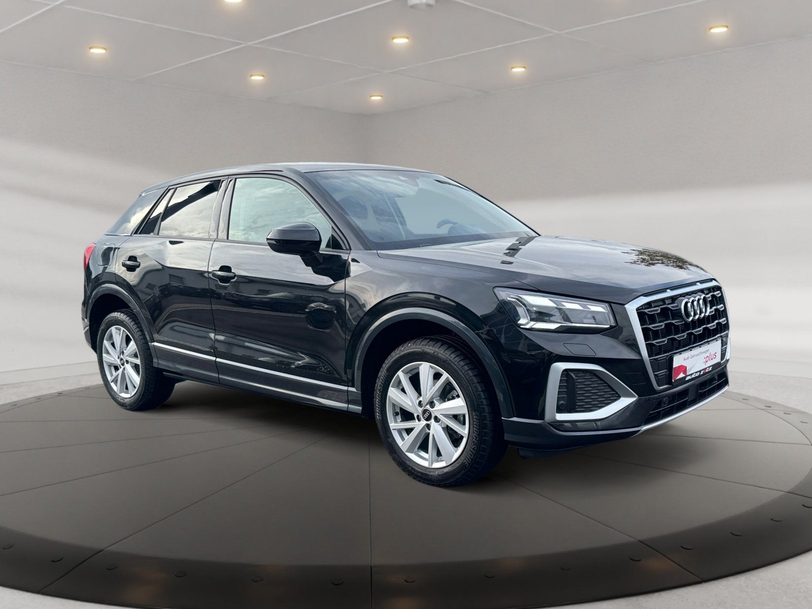 Q2 advanced 35 TFSI S tronic matrix, AHK, Navi