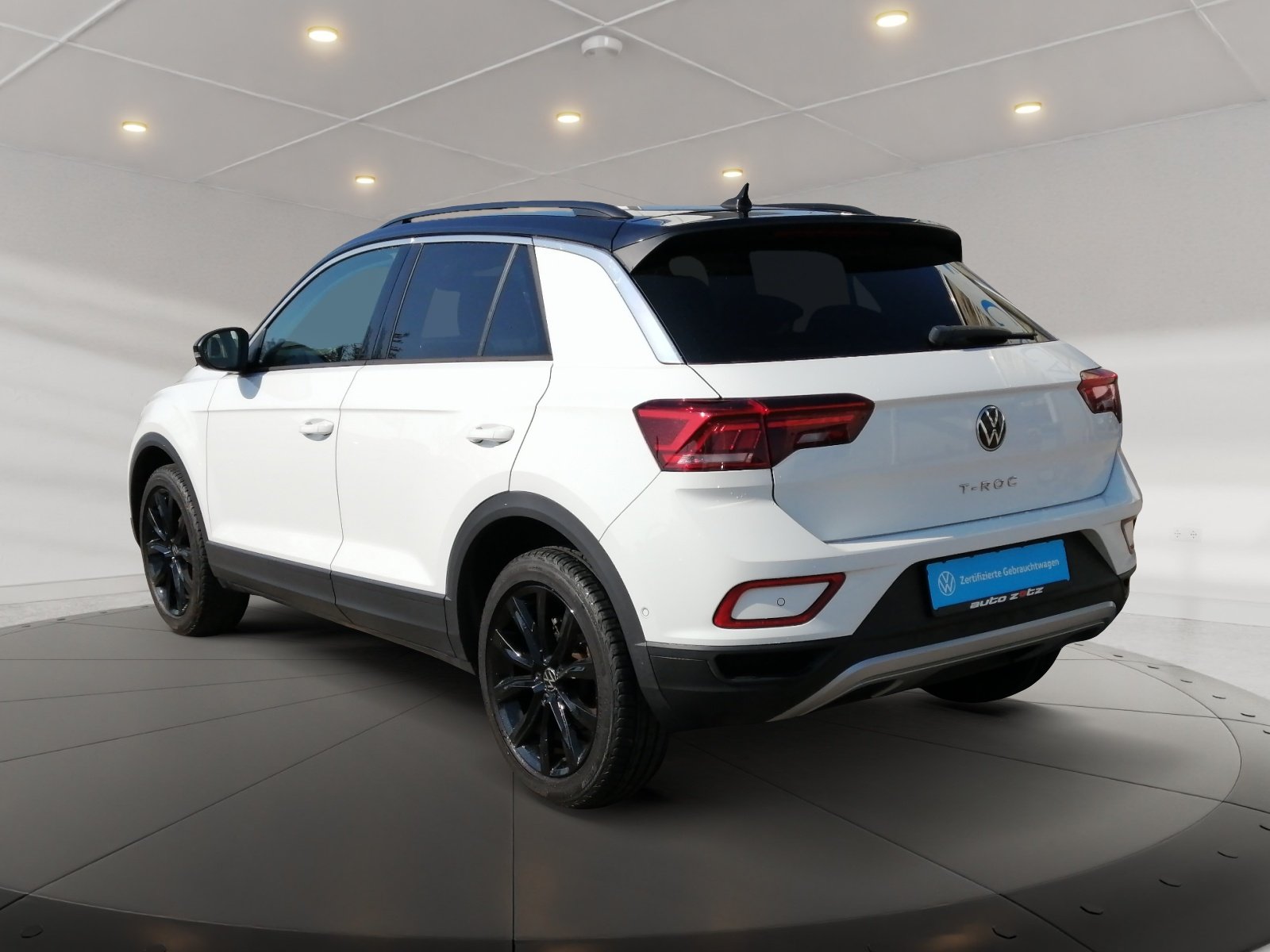 T-ROC 1.0TSI LIFE Kam.,PDC,Virtual,ACC,LED,Navi