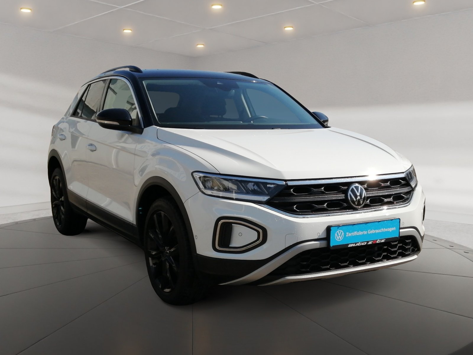 T-ROC 1.0TSI LIFE Kam.,PDC,Virtual,ACC,LED,Navi