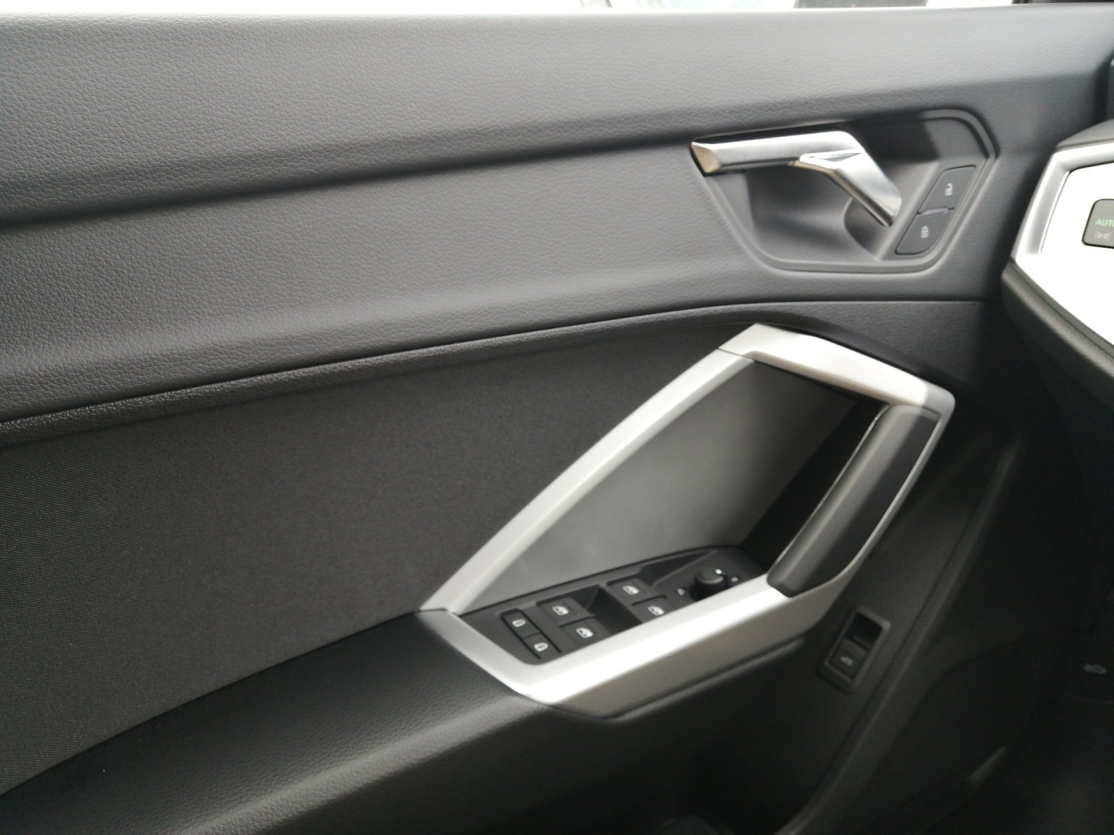 Q3 advanced 35 TFSI S tronic Kam.,PDC,Virtual