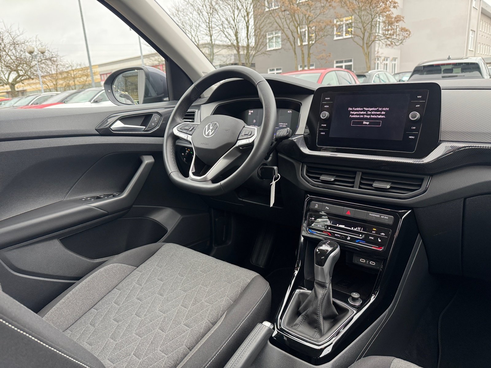 T-Cross Life 1.0 l TSI OPF 116 P) 7-Gang-DSG PDC