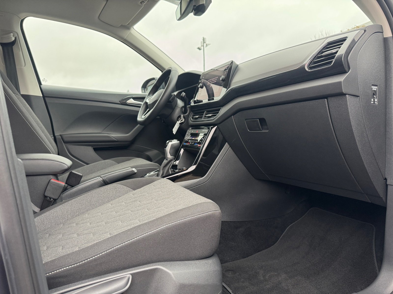 T-Cross Life 1.0 l TSI OPF 116 P) 7-Gang-DSG PDC