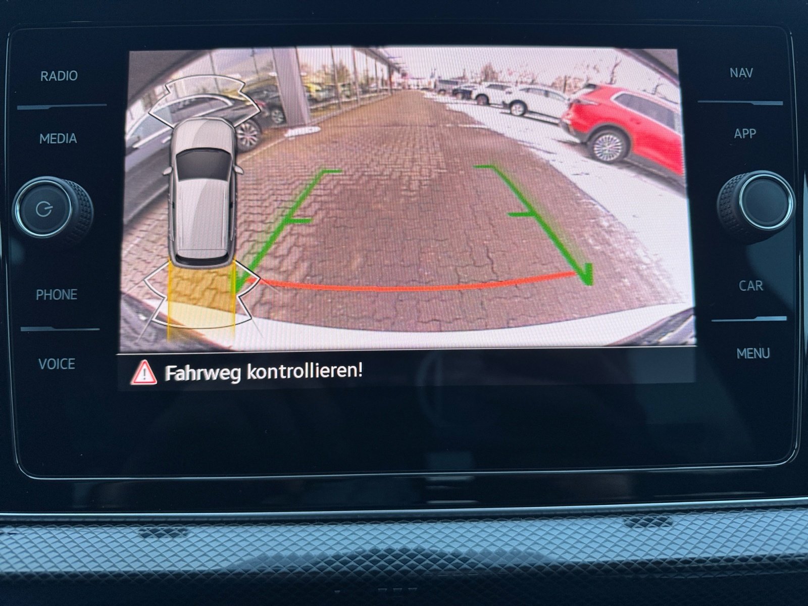 T-Cross 1.5TSI GOAL TRAVELASSIST DSG Kam.,PDC,LM