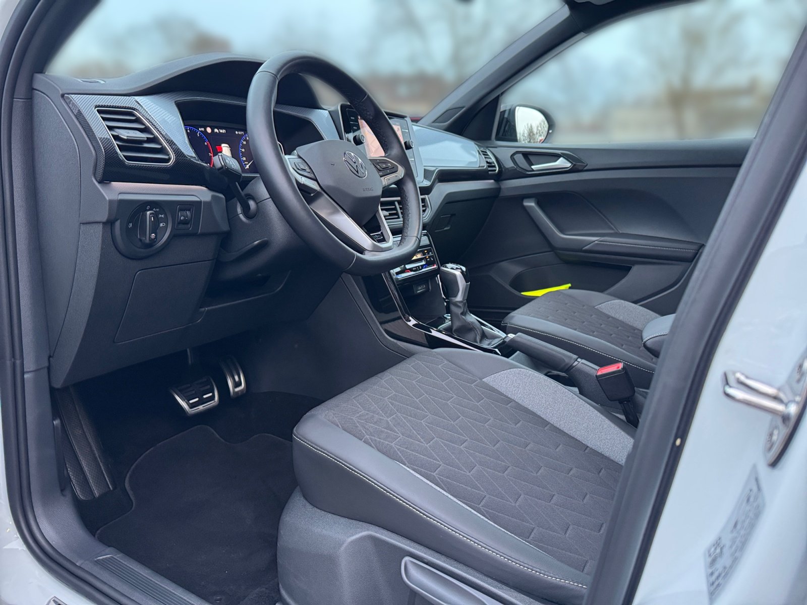 T-Cross 1.5TSI GOAL TRAVELASSIST DSG Kam.,PDC,LM