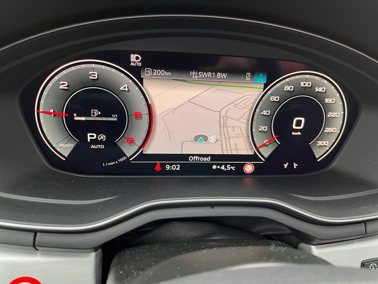 A4 Avant S line 40 TDI quattro PDC,Kam.
