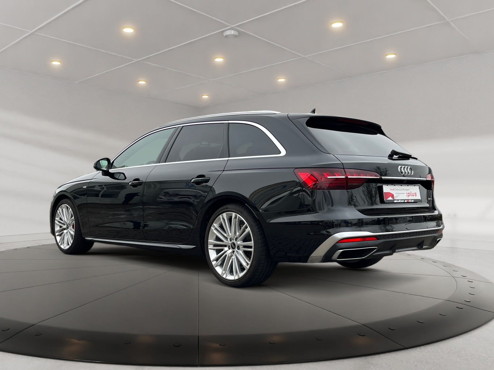 A4 Avant S line 40 TDI quattro PDC,Kam.