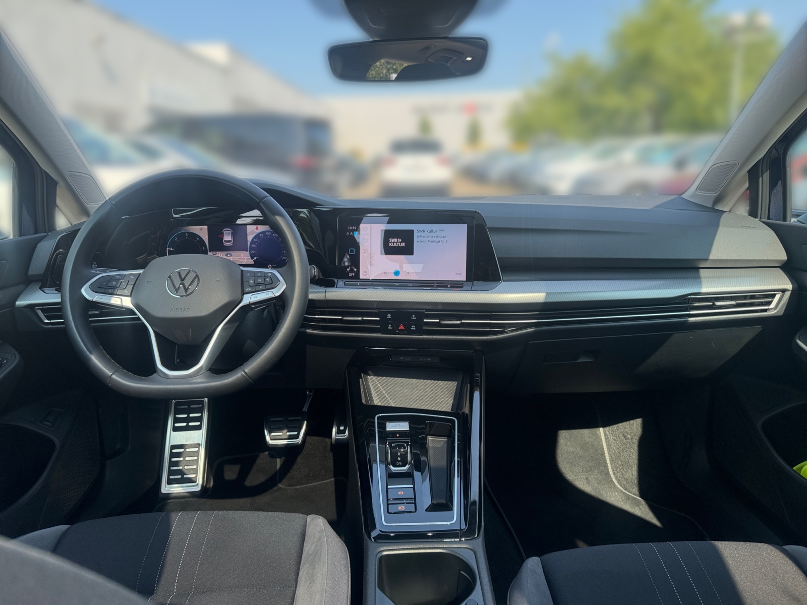 Golf Variant ALLTRAK Kam.,PANO,PDC,Virtual,