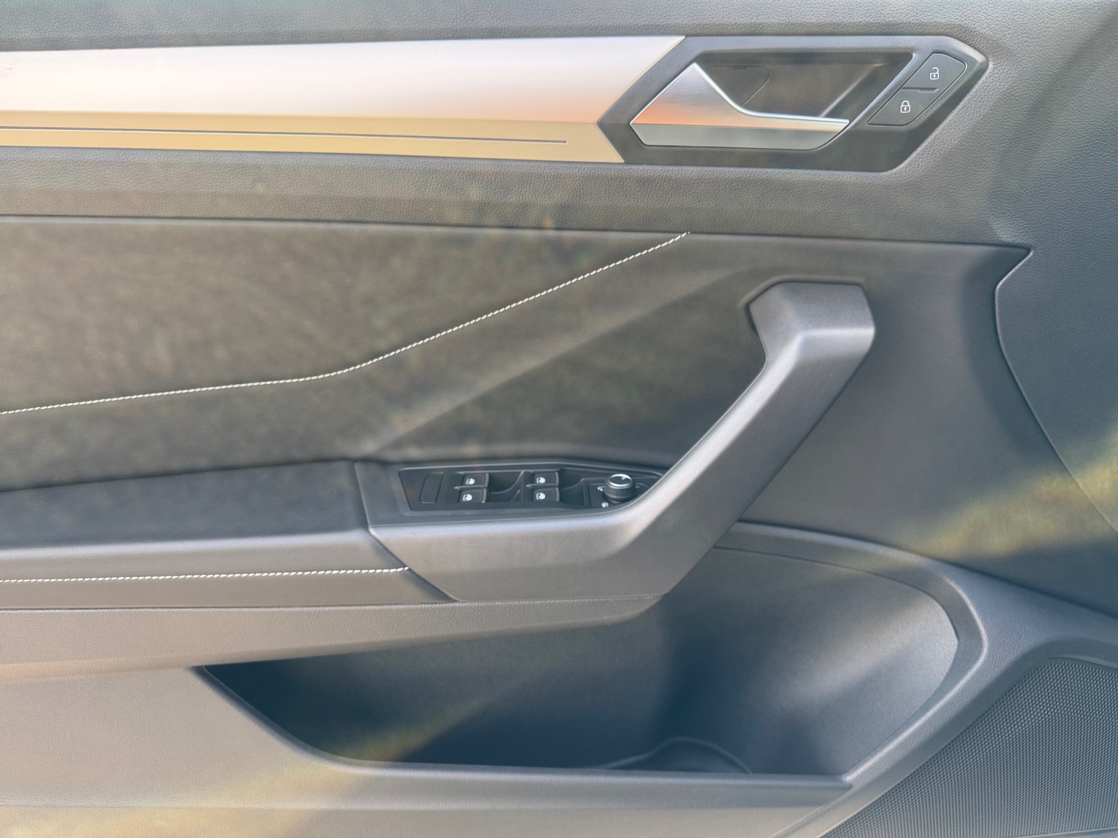 T-Roc Cabriolet MOVE AHK NAVI ACC ,Virtual,PDC