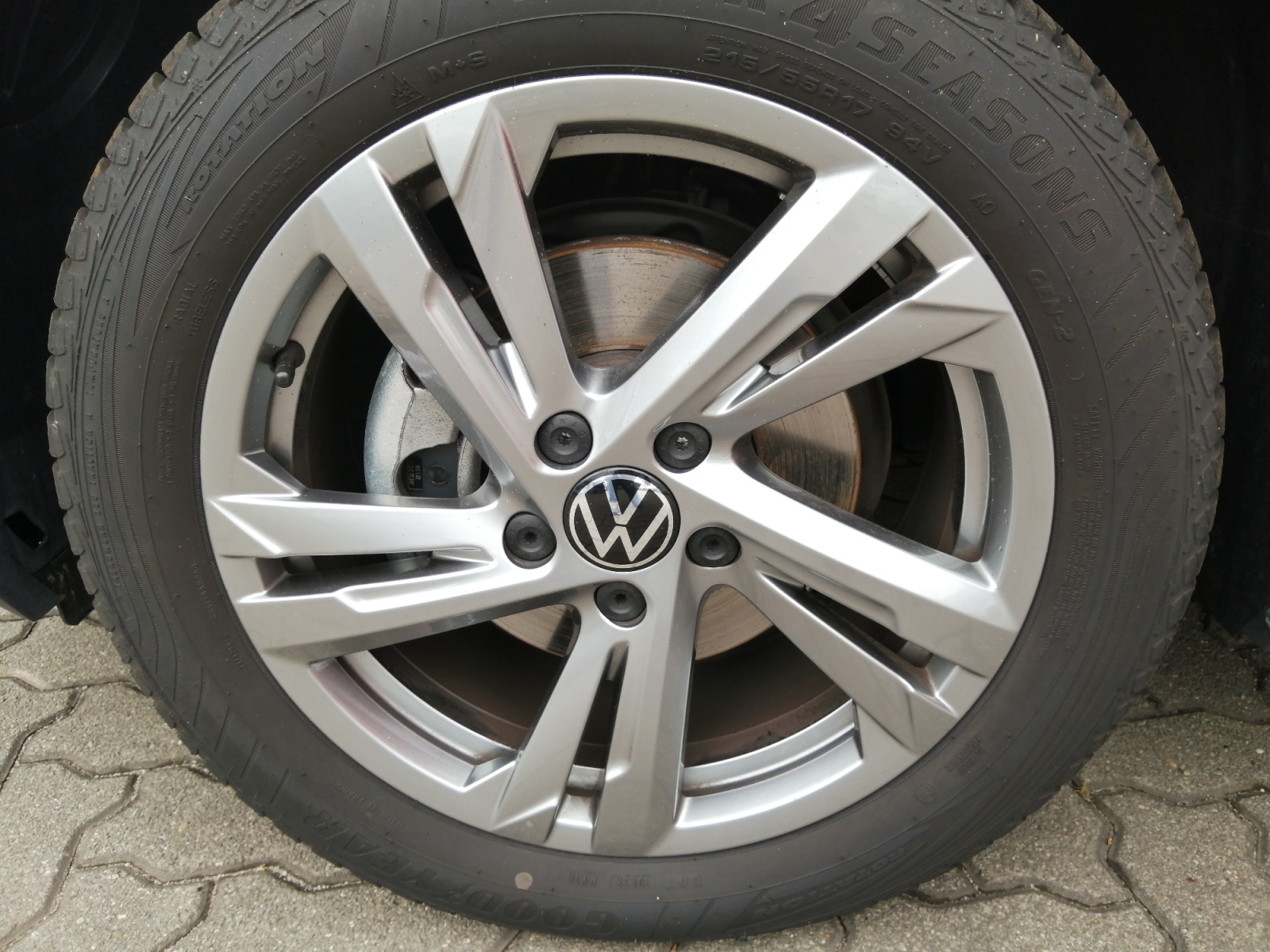 T-ROC R-Line 1.0 TSI LED-Plus Navi ACC SHZ,